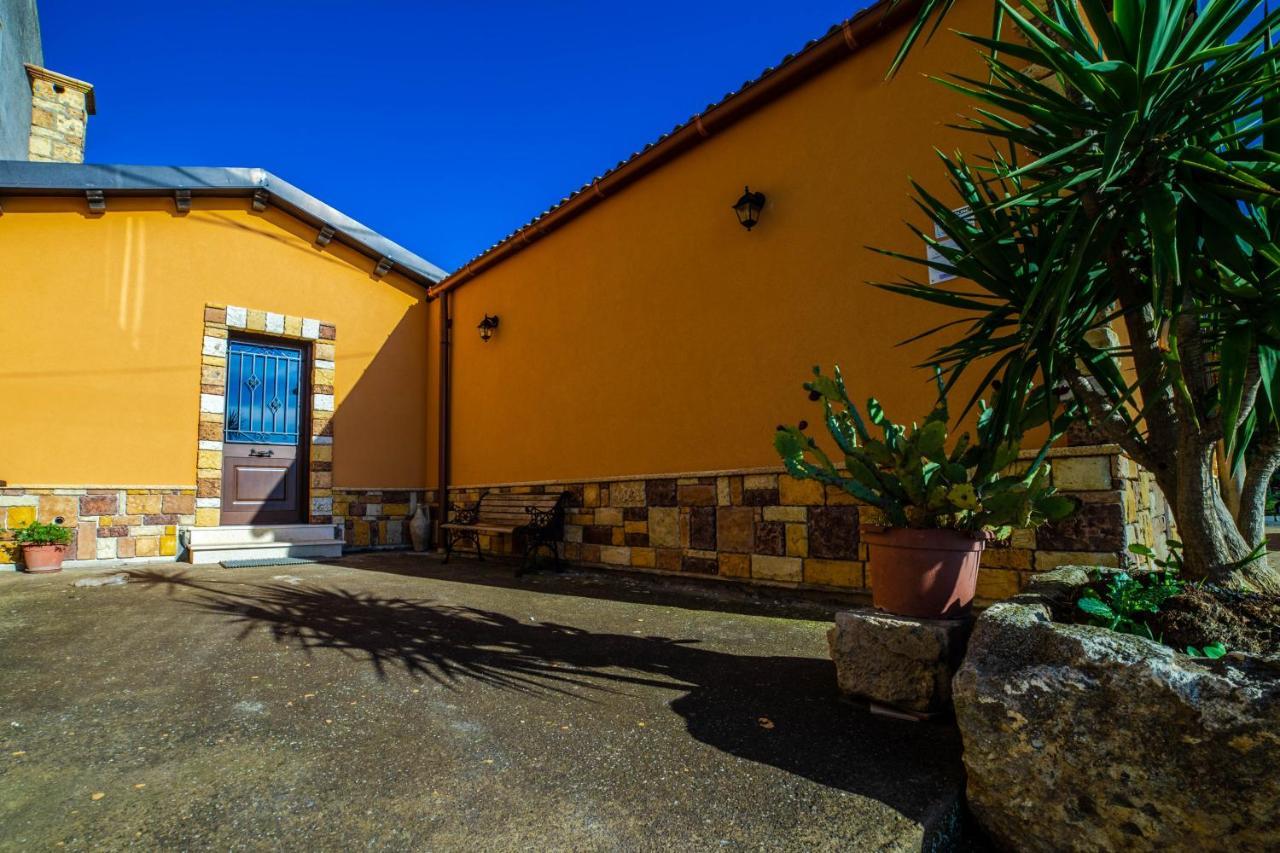 L' Antica Trebbia - Rooms Caltanissetta Exterior foto